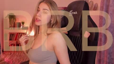 elliecutes online show from September 2025 09:20:01 AM