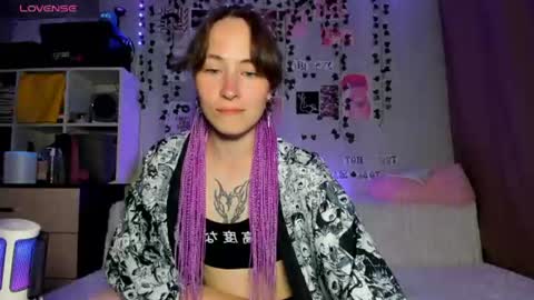 Snapshot of elliefromthemoon chatting on July 2026 08:34:02 PM Ellie online show from July 2026 08:34:02 PM