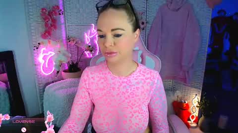 EllieKarr online show from January 2025 01:04:01 AM