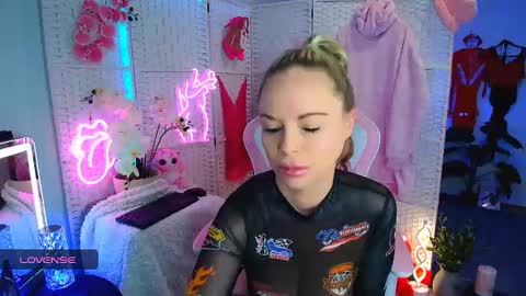 EllieKarr online show from February 2025 08:51:02 PM