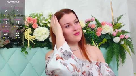 EllieLarson online show from October 2025 05:11:02 PM