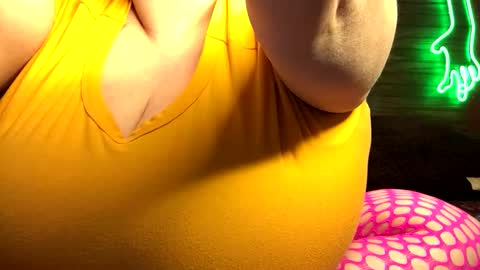 Ellie Louise online show from January 2025 04:38:01 AM