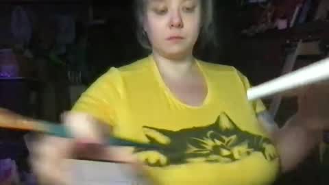 Ellie Louise online show from April 2026 08:31:01 PM