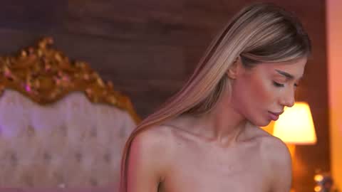 Ellie online show from October 2025 08:58:02 AM