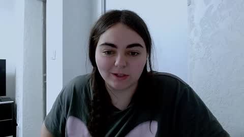 Ellie online show from April 2026 06:07:02 AM