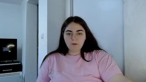 Ellie online show from April 2026 06:02:01 AM