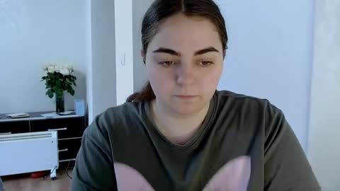 Snapshot of ellies_8 chatting on April 2026 06:51:01 AM Ellie online show from April 2026 06:51:01 AM
