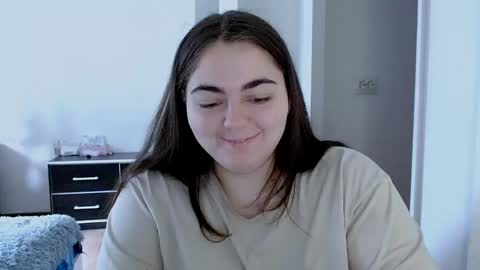 Snapshot of ellies_8 chatting on June 2026 07:14:02 AM Ellie online show from June 2026 07:14:02 AM