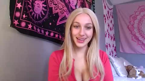 Ellie online show from March 2026 07:20:02 PM