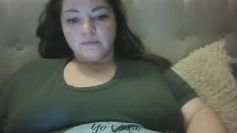 Snapshot of ellimol chatting on January 2025 10:25:02 PM EliMoL online show from January 2025 10:25:02 PM