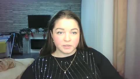 Snapshot of ellimol chatting on February 2025 03:52:01 PM EliMoL online show from February 2025 03:52:01 PM