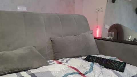 elliot_muscle04 online show from January 2026 07:11:01 PM