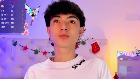 Elliot online show from December 2024 09:44:02 PM