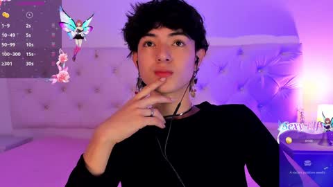 Elliot online show from January 2025 12:52:01 PM