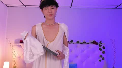 Elliot online show from January 2025 08:00:02 PM