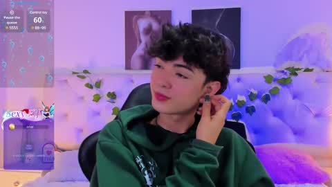 Elliot online show from March 2025 01:53:02 PM