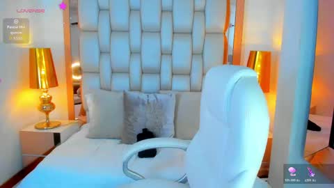 E L L I O T    V E L E Z online show from April 2026 08:31:02 PM