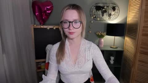 elliup online show from October 2025 08:25:01 AM