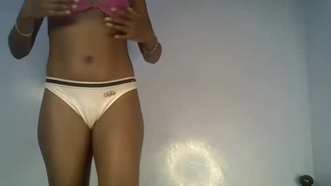 elllanna online show from February 2025 09:16:01 PM