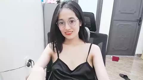 ellsa9x online show from September 2025 05:51:02 AM