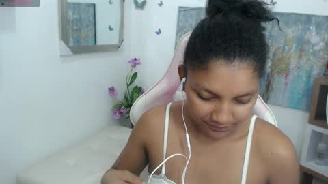 Elly online show from February 2025 12:20:01 AM