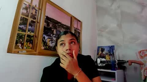 ellybloom online show from April 2026 01:39:01 PM