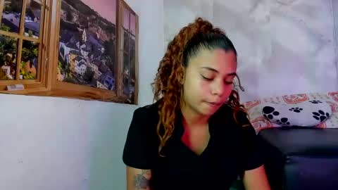 ellybloom online show from April 2026 01:43:02 PM