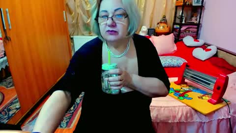 ellyhot53 online show from January 2025 02:28:01 PM