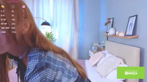 Snapshot of ellyl chatting on September 2025 08:07:01 AM ellyl online show from September 2025 08:07:01 AM