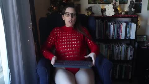 Snapshot of ellynaomi chatting on December 2024 07:12:01 PM Elly Naomi online show from December 2024 07:12:01 PM