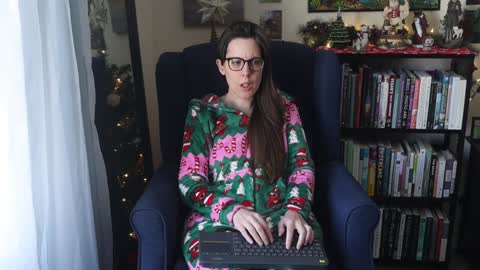 Snapshot of ellynaomi chatting on December 2024 07:16:02 PM Elly Naomi online show from December 2024 07:16:02 PM