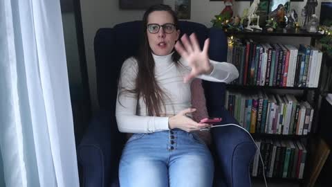 Snapshot of ellynaomi chatting on January 2025 04:08:01 PM Elly Naomi online show from January 2025 04:08:01 PM