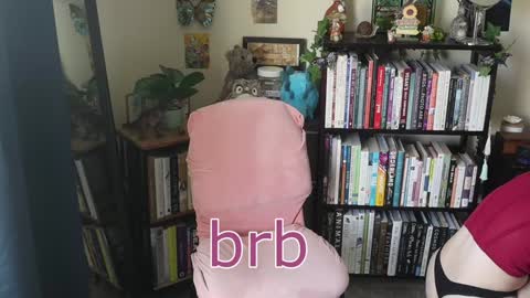 Snapshot of ellynaomi chatting on September 2025 04:19:02 PM Elly Naomi online show from September 2025 04:19:02 PM