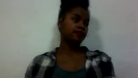 Snapshot of elodie228680 chatting on June 2026 03:12:01 PM elodie228680 online show from June 2026 03:12:01 PM