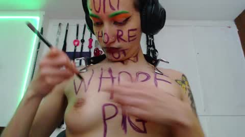 Snapshot of eloise_brown_ chatting on January 2025 12:05:01 AM Chelsea Please help me to reach 100 thumbs up online show from January 2025 12:05:01 AM