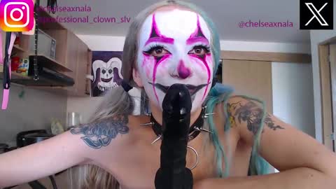 Snapshot of eloise_brown_ chatting on September 2025 07:35:01 PM Chelsea Please help me to reach 100 thumbs up online show from September 2025 07:35:01 PM