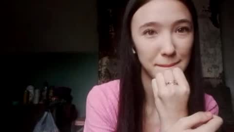 Snapshot of elouisevallian chatting on May 2026 03:12:01 AM Elara online show from May 2026 03:12:01 AM