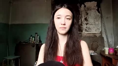 Snapshot of elouisevallian chatting on June 2026 02:25:02 AM Elara online show from June 2026 02:25:02 AM
