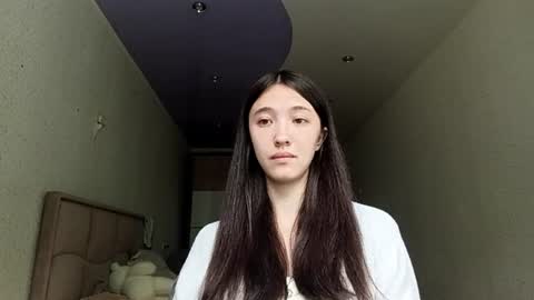 Snapshot of elouisevallian chatting on July 2026 03:17:02 AM Elara online show from July 2026 03:17:02 AM