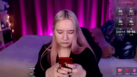 Snapshot of elovinora chatting on December 2024 08:00:01 PM Ela give me a thumbs up if you like it and this is important for the development of the account online show from December 2024 08:00:01 PM