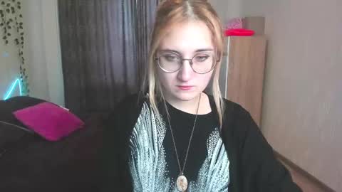 Elsa  online show from January 2025 03:23:02 AM