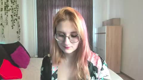 Elsa  online show from January 2025 07:04:02 AM