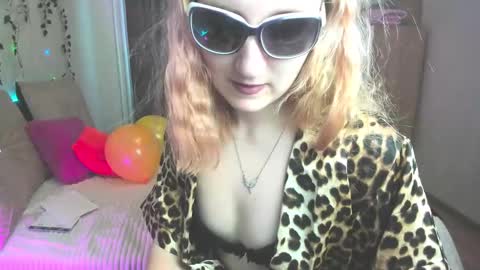 Elsa  online show from February 2025 03:55:02 AM