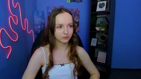 Snapshot of elsaa_snow chatting on June 2026 11:03:02 AM Elsa online show from June 2026 11:03:02 AM