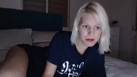 elssa_rush online show from October 2025 04:57:01 PM
