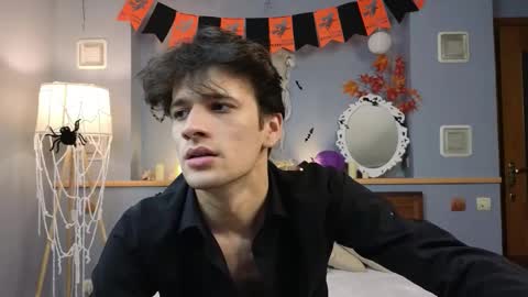 Snapshot of elvano_et chatting on November 2025 07:10:02 AM Elvano online show from November 2025 07:10:02 AM