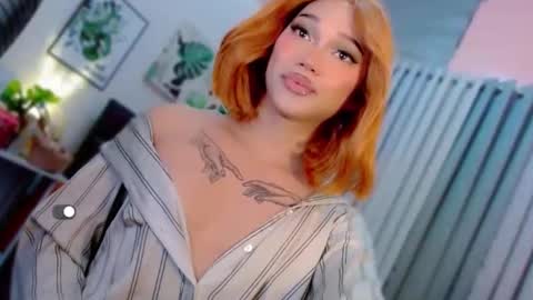 elvie_hughes online show from October 2025 11:33:02 AM