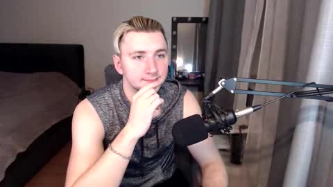 Elvin Vaenight online show from September 2025 09:25:01 PM
