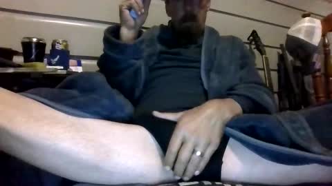 elwooood7 online show from November 2025 11:23:02 AM