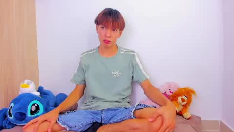  E  L  Y   K  I  N  G   online show from June 2026 07:04:02 PM